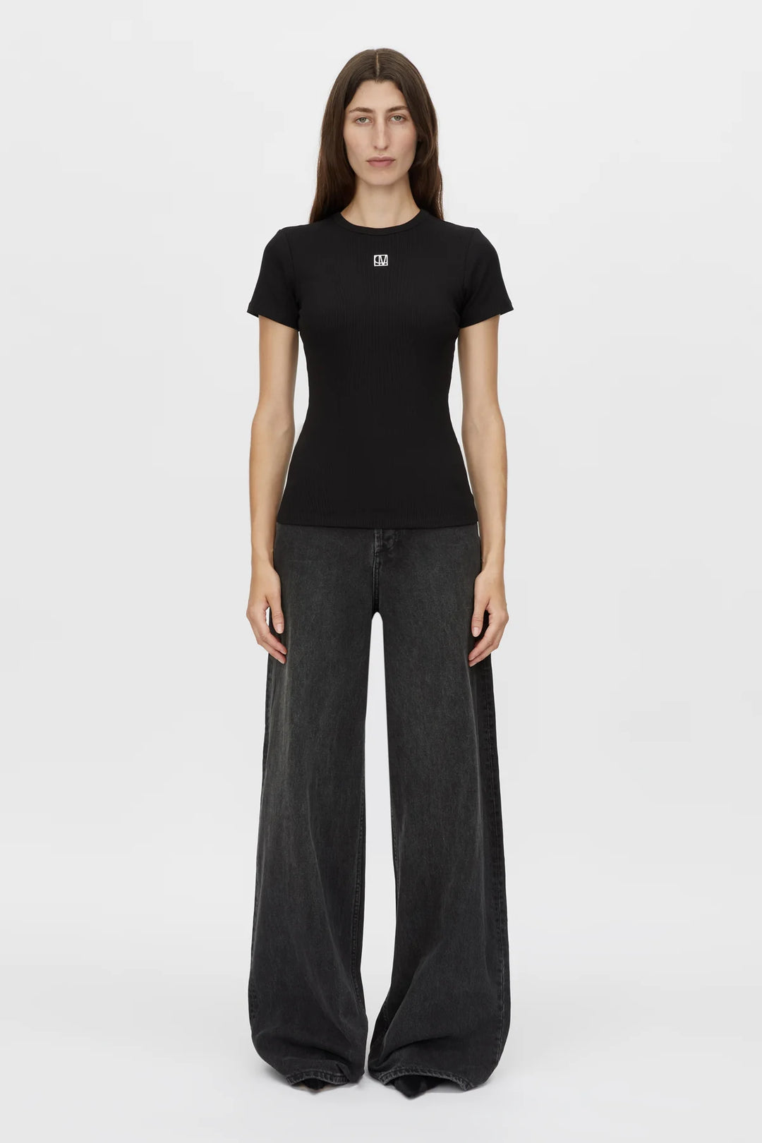 Nora Fitted Tee | Black
