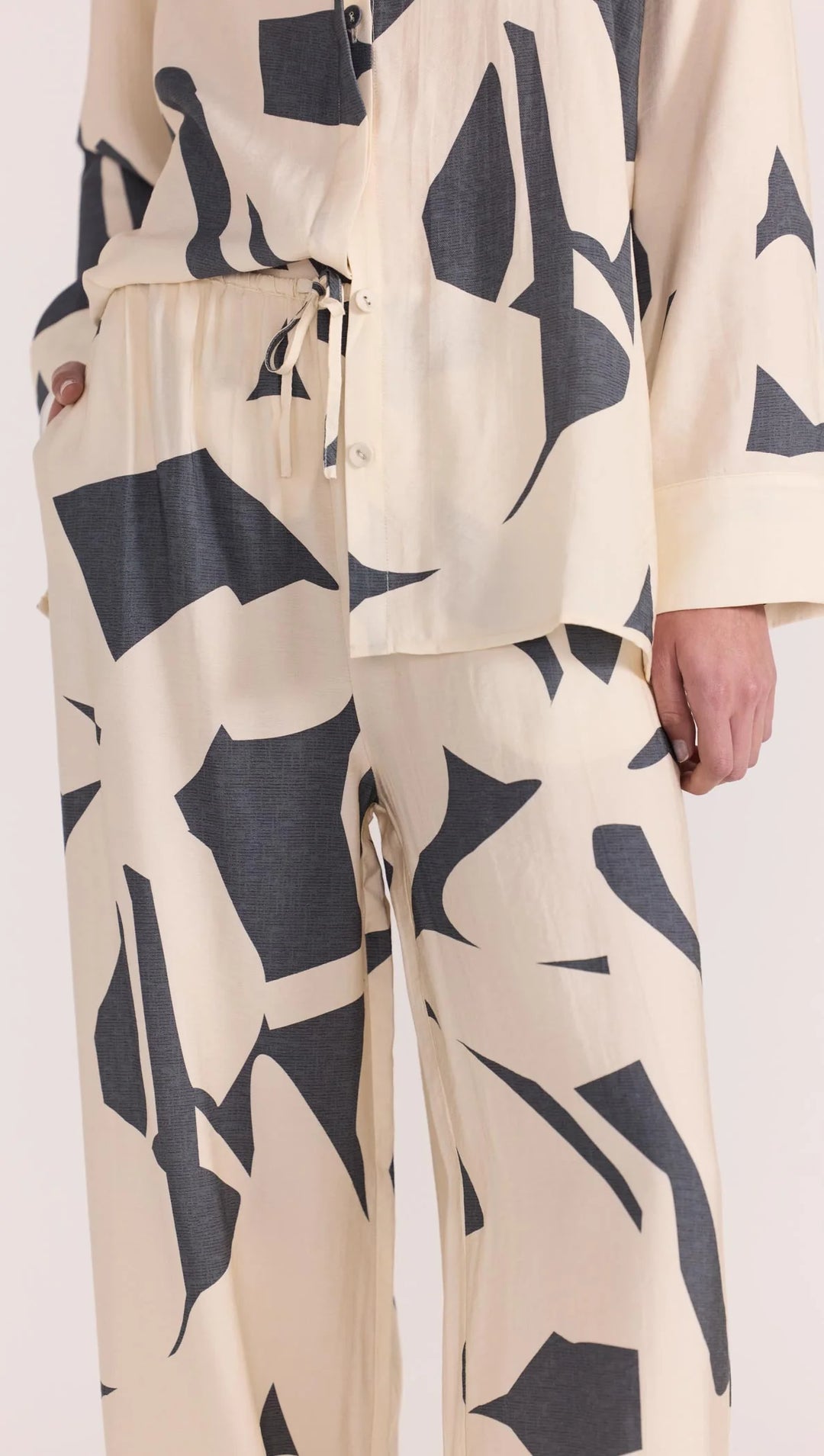 Aura Drawstring Pant