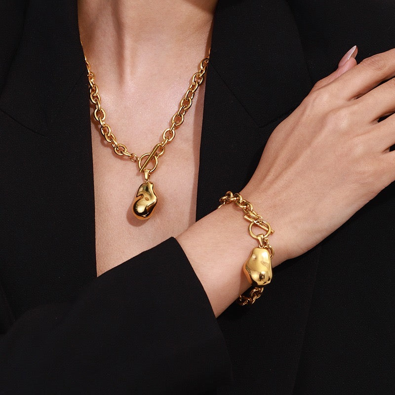 Leila Drop Bracelet