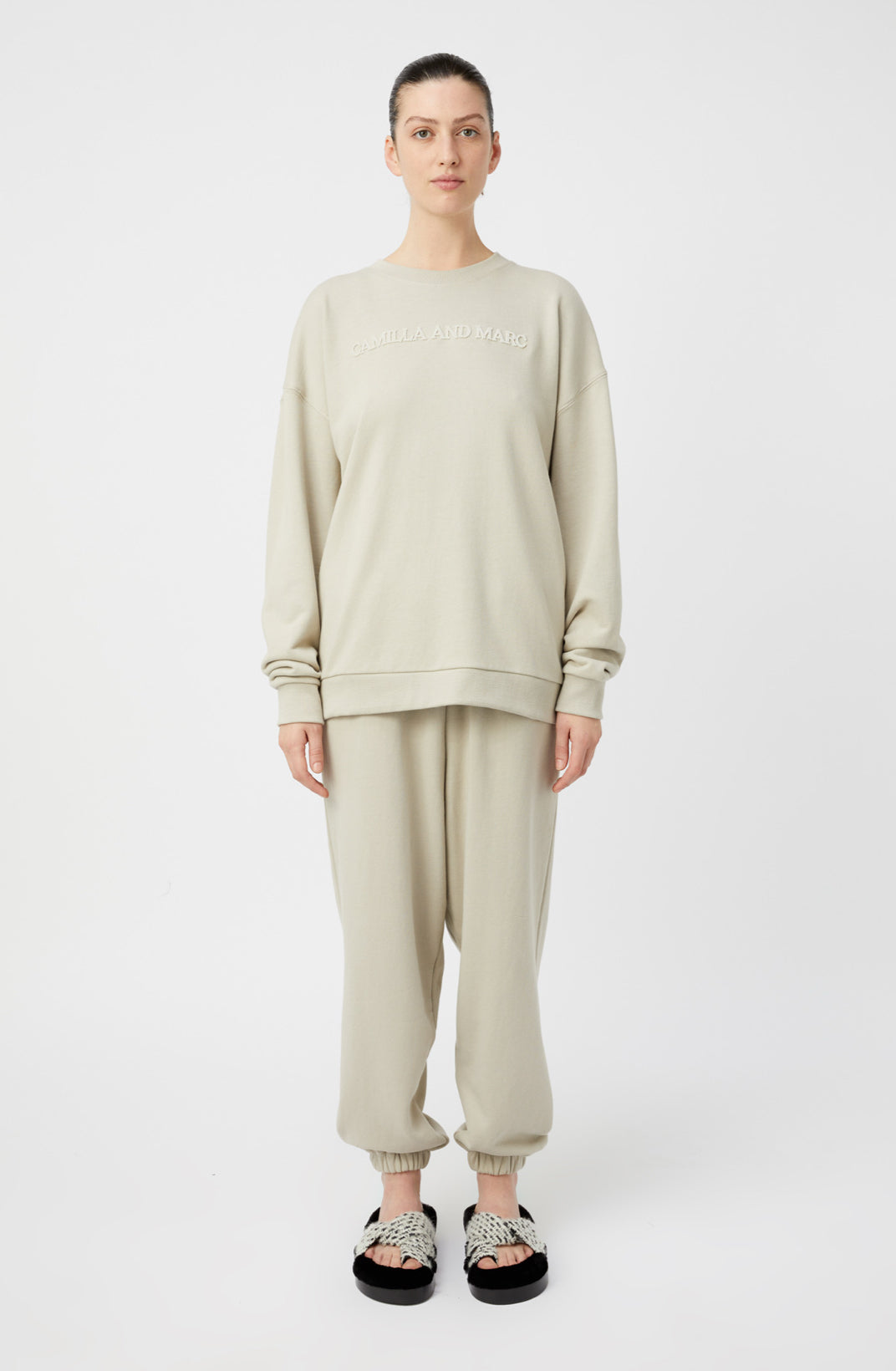 Tia Flocking Logo Crew | Oyster