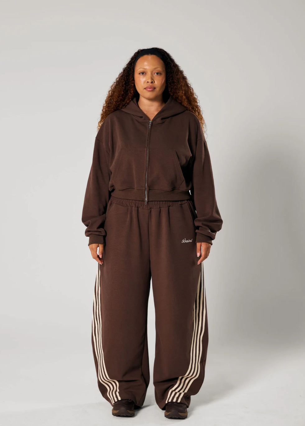 SŚAINT Barrel Pants | Brown