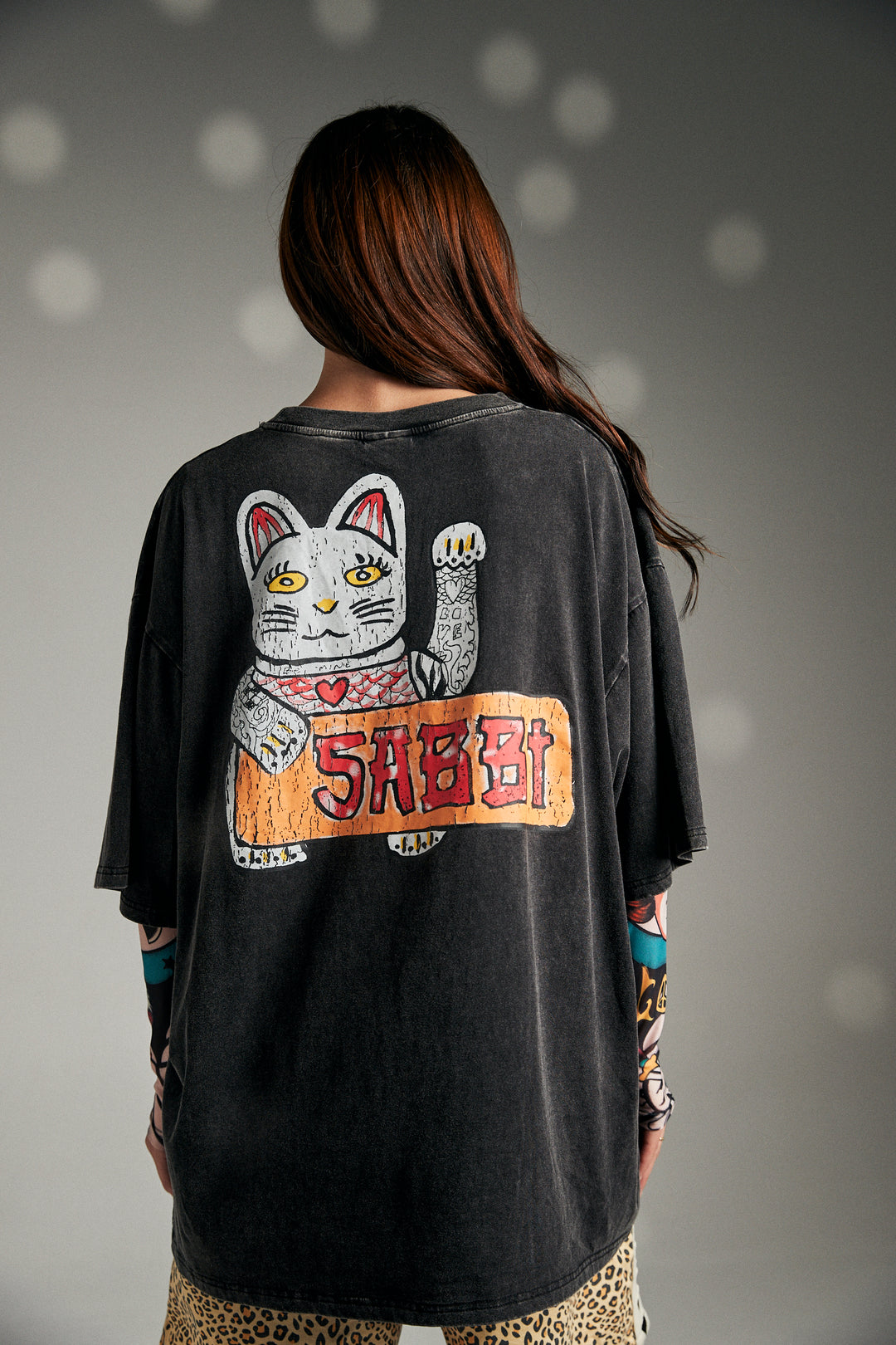 THE VERY OVERSIZED CHAMPAGNE TATTOO TEE - BLACK