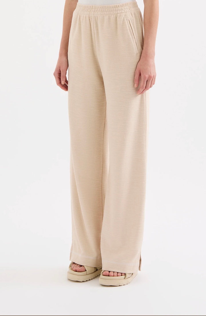 Sutton Pant