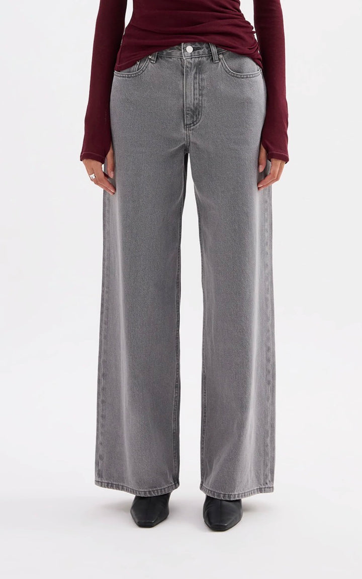 Calvi Boyfriend Jean