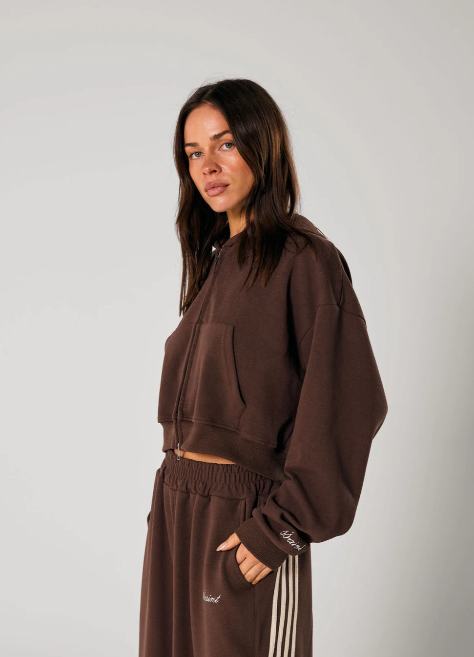 SŚAINT Barrel Pants | Brown