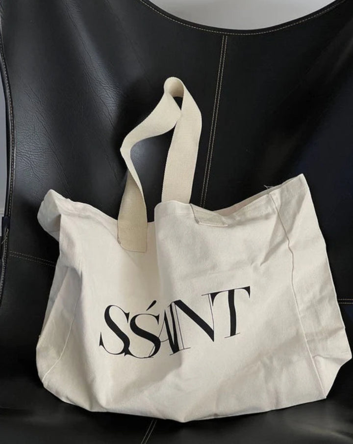 SŚAINT TOTE