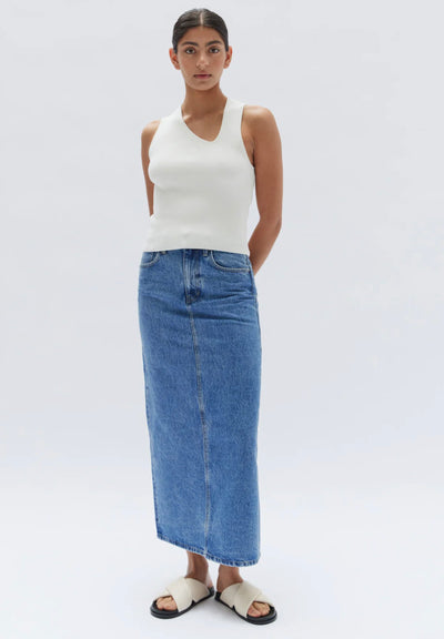 Lunda Asymmetric Top