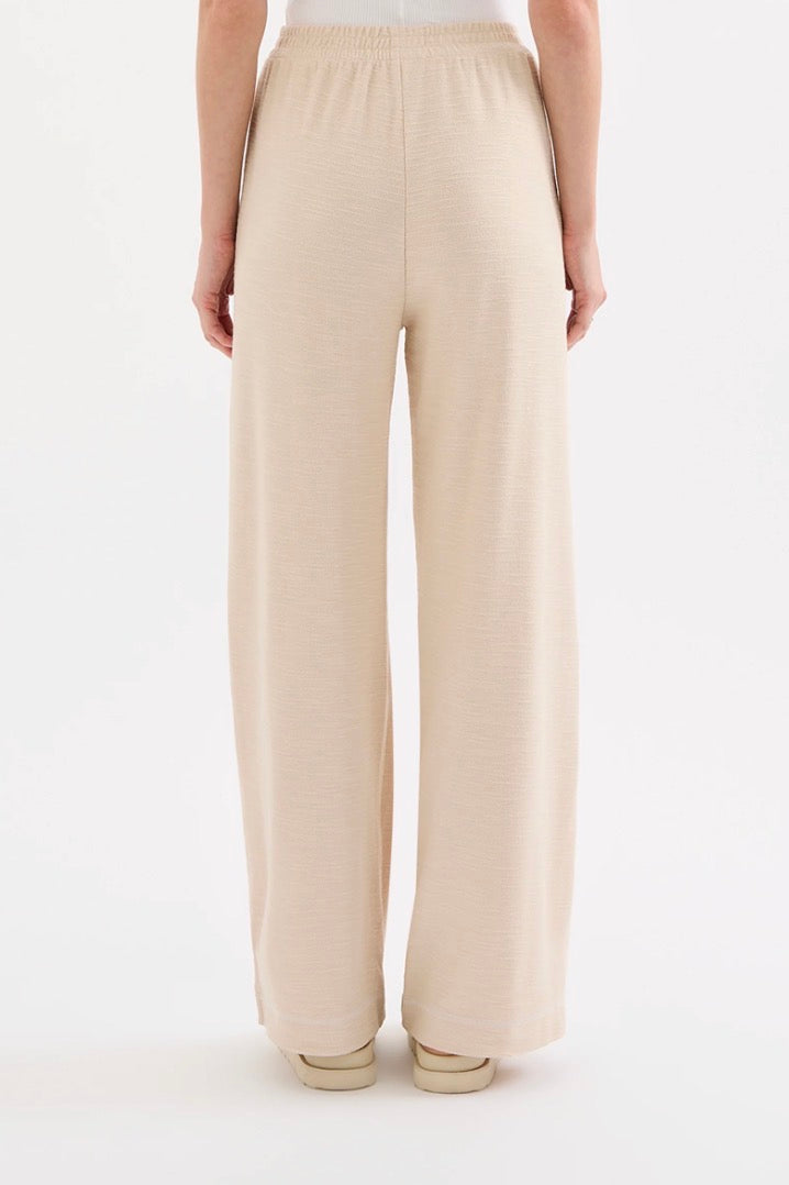 Sutton Pant