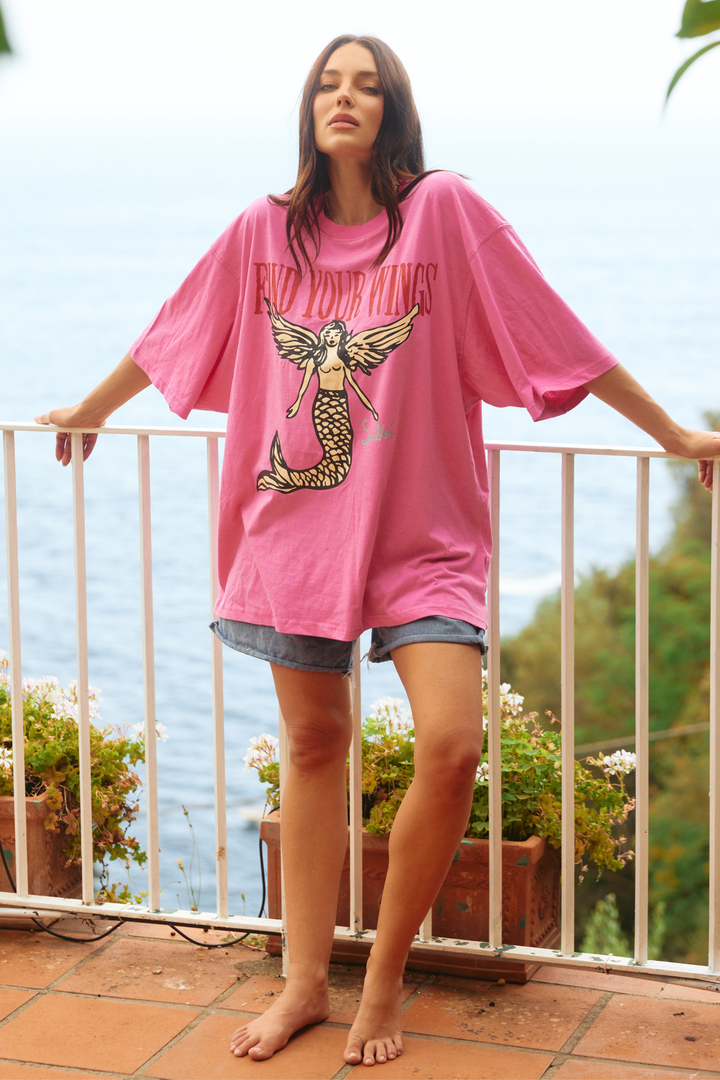 THE VERY OVERSIZED FIND YOUR WINGS TEE | PINK