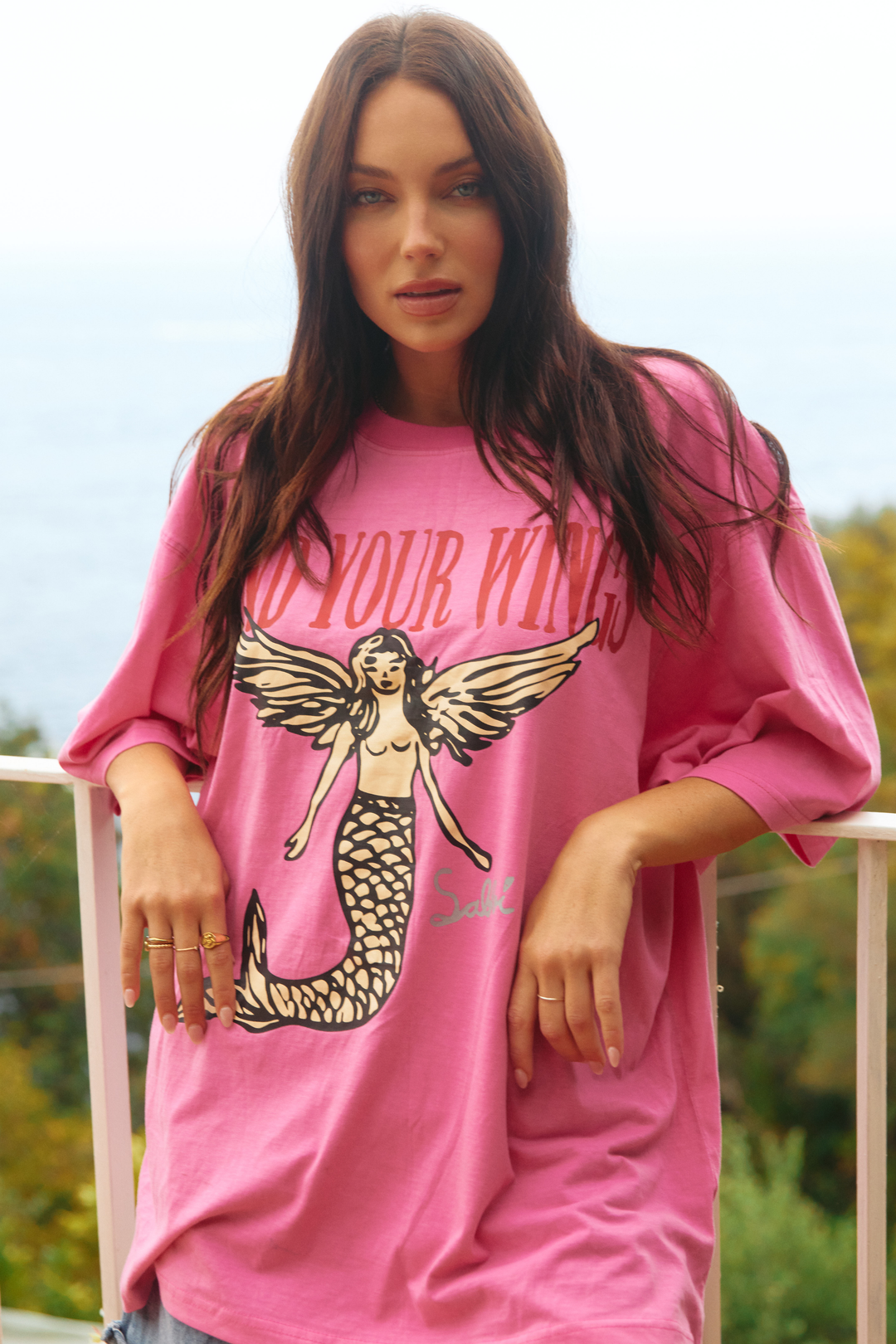 THE VERY OVERSIZED FIND YOUR WINGS TEE | PINK