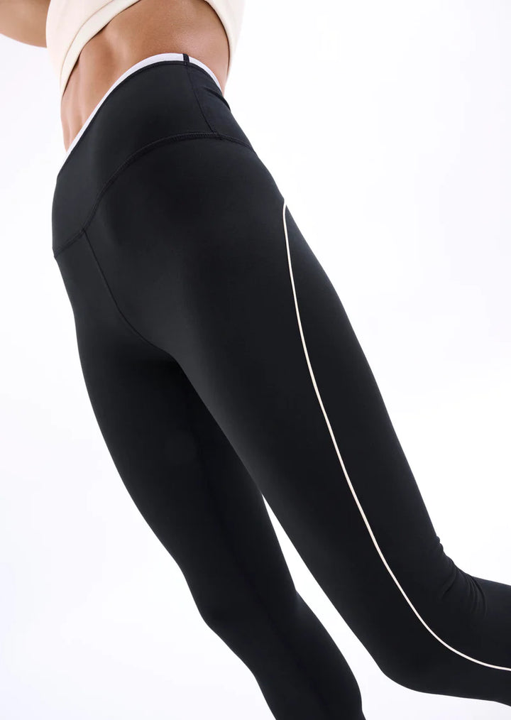 Tempo Legging