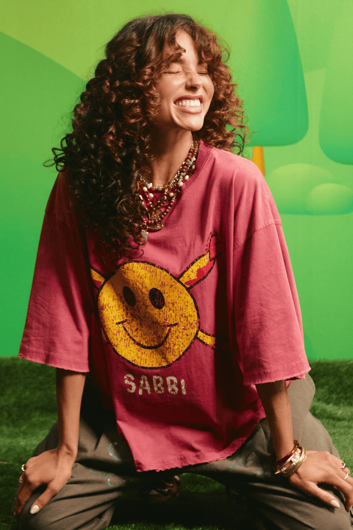 THE GUY SMILEY TEE
