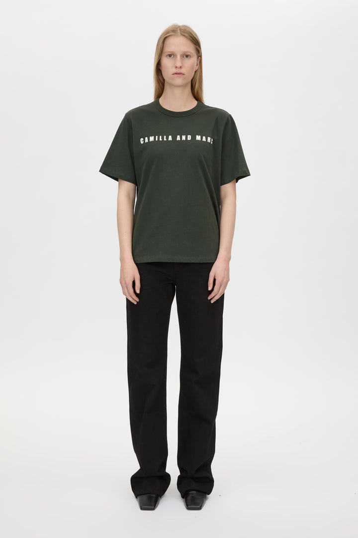 Anca Graphic Tee | Bottle Green