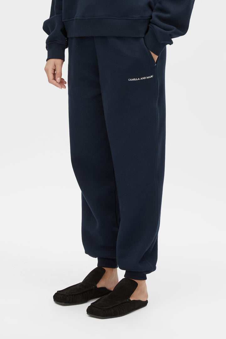 Era Graphic Trackpant | Navy