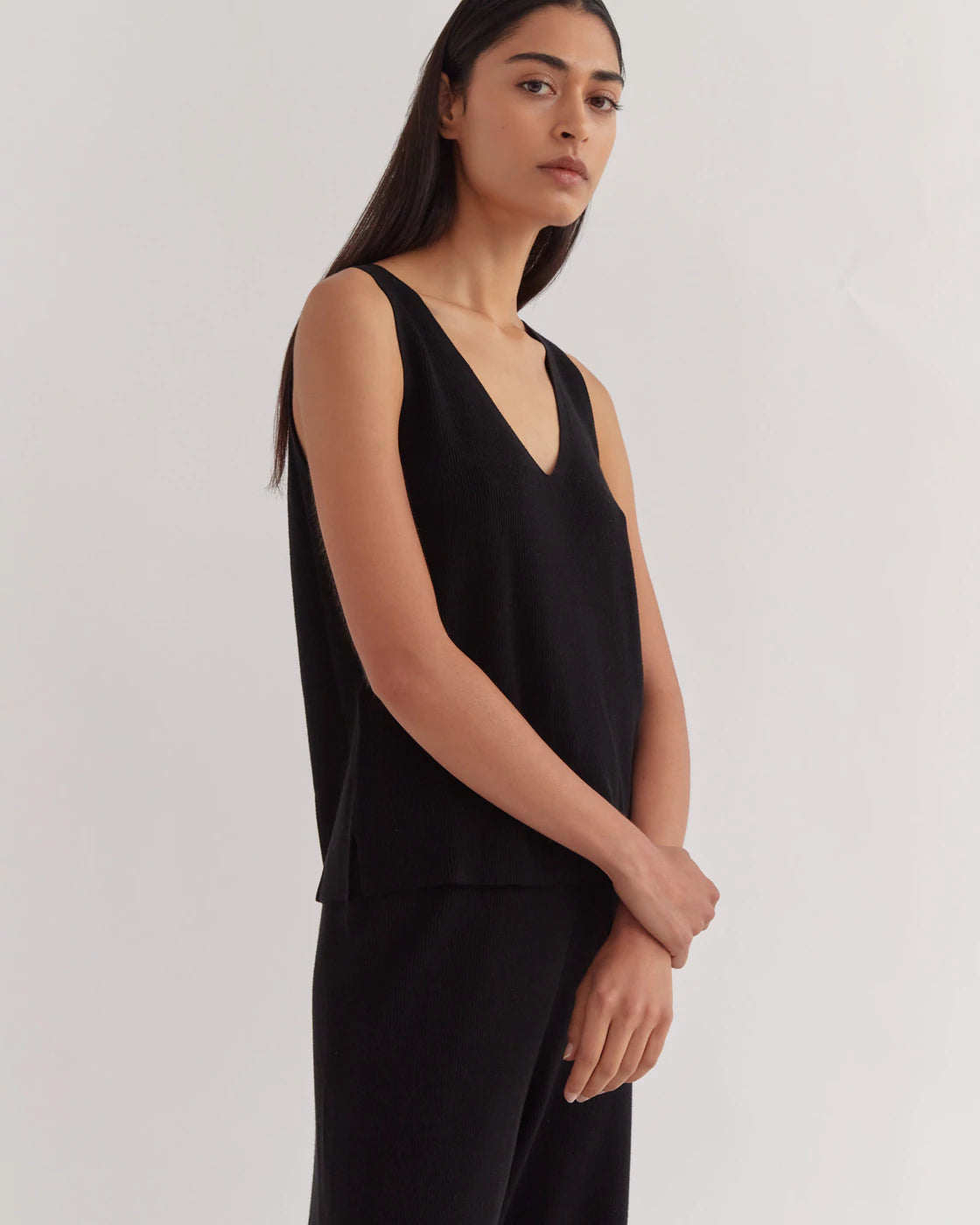 Ainsley V Neck Knit Top | Black