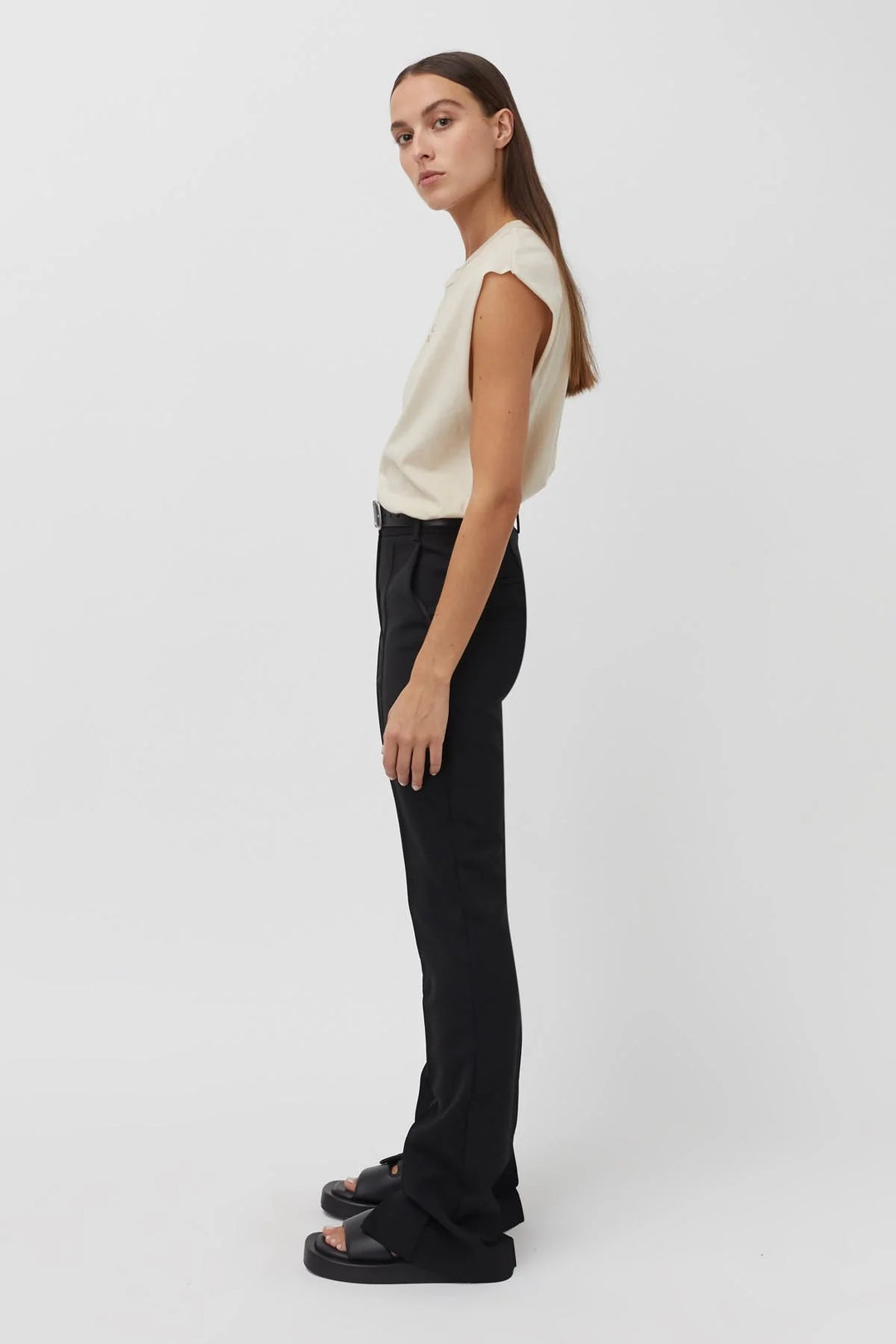 Darcy 2.0 Light  Weight Tank | Meringue w Olive